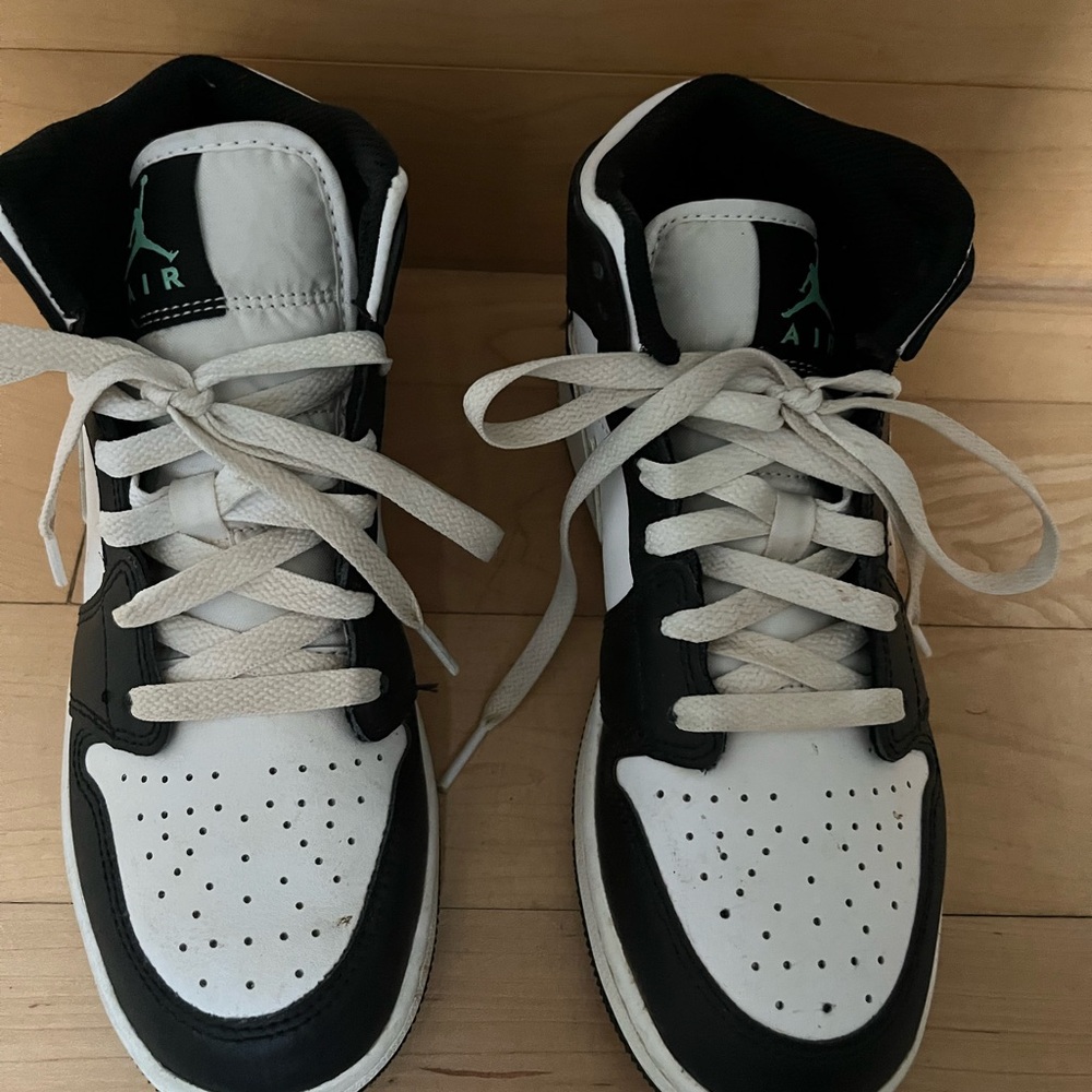 Jordan green glow